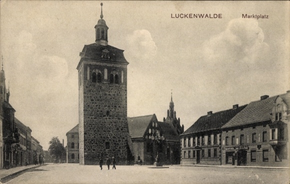 Postcard Luckenwalde in Brandenburg, market square, church