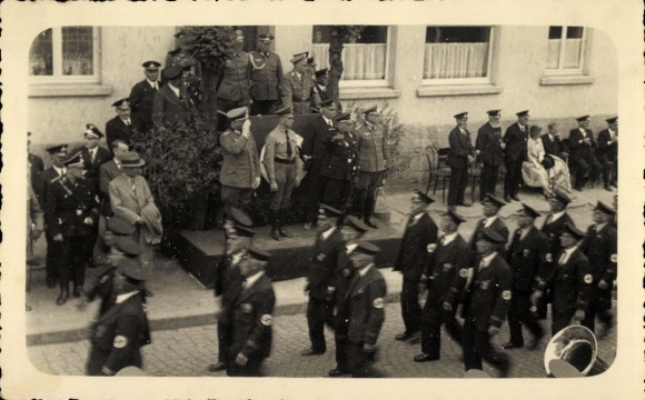 Foto Ak Tholey im Saarland, Marschierende Soldaten, Wehrmacht