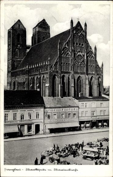 Postcard Prenzlau in the Uckermark, Marienkirche, market square, shops