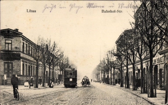 KP Liepaja Libau Łotwa, Bahnhofstraße, tramwaj, budynek handlowy