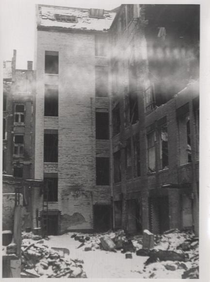 Original Foto Berlin Wilmersdorf, Westfälische Straße 67, Otto Korsukewitz, um 1946, ca. 13 x 18 cm