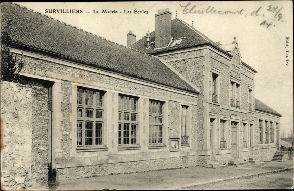 Ak Survilliers Val d'Oise, La Mairie, Les Ecoles