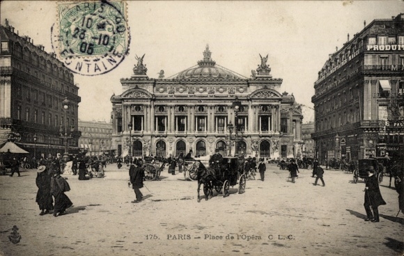 Postcard Paris XI, Place de Opera, Theatre, Traffic