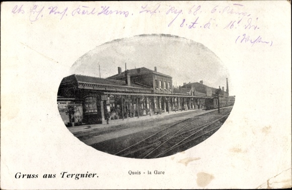Postcard Tergnier Aisne, Bahnhof, Gleisseite, Quays, Station