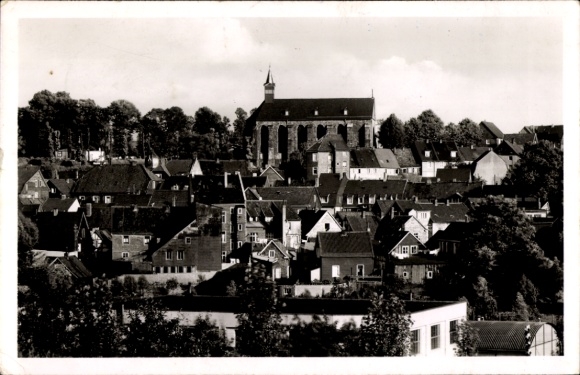 Ak Wipperfürth in de Oberbergisches Kreis, gedeeltelijk zicht op de stad, zicht op de kloosterkerk