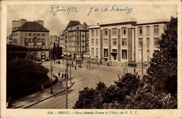 Postcard Brest Finistère, Place Anatole-France, Hotel des PTT, street view, architecture