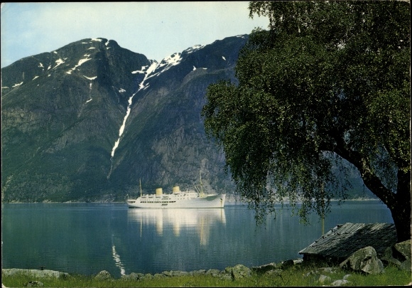 Ak Hardanger Noorwegen, Turistskip en Eidfjord