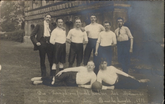 Photo Postcard Buxtehude in Lower Saxony, men's gymnastics club, group photo 1911, team
