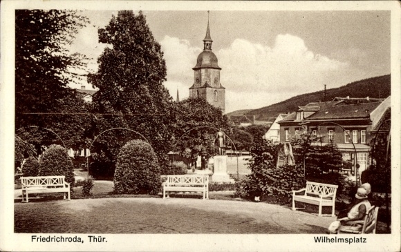 Postcard Friedrichroda in the Thuringian Forest, Wilhelmsplatz, church in the background, trees, benches