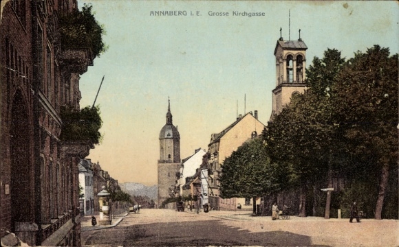 Ak Annaberg Buchholz im Erzgebirge, Stadtansicht, Grosse Kirchgasse,  Kirchturm