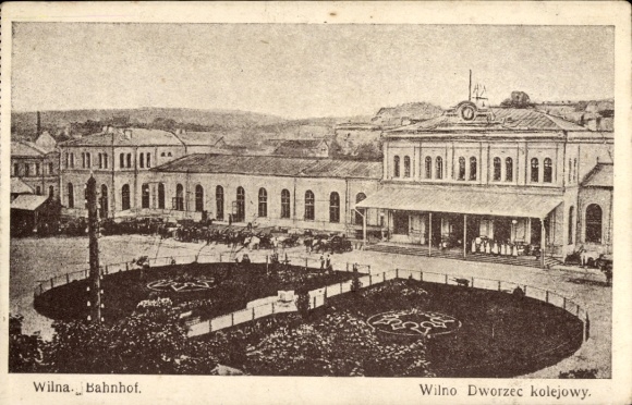 Postcard Vilnius Wilno Vilnius Lithuania, railway station