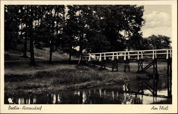 PC Berlin Reinickendorf Hermsdorf, Am Fliess, wooden bridge, Uferweg