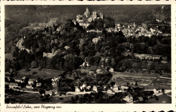 Postcard Braunfels an der Lahn, aerial view of Beaunfels, Lahn, castle on hill