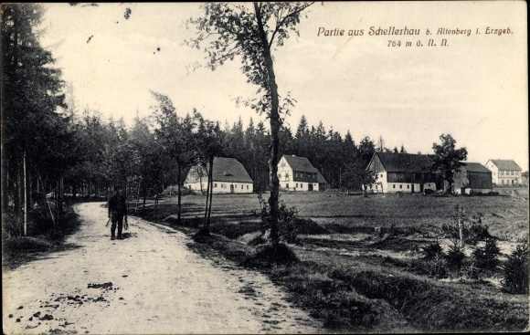 PC Schellerhau Altenberg in the Ore Mountains, part of the way, houses