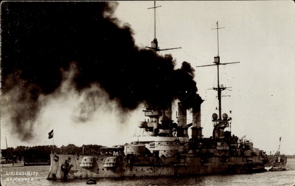 Foto Ak Deutsches Kriegsschiff, Linienschiff Hannover, Reichsmarine, 1922