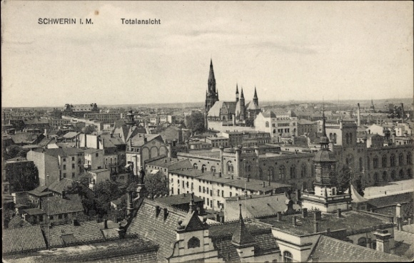 Ak Schwerin in Mecklenburg, Totalansicht, Stadtansicht von   Architektur