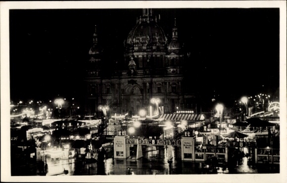 Postcard Berlin Mitte, Christmas market at the Lustgarten, Berlin Cathedral