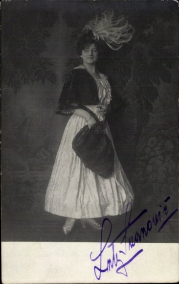Photo Postcard woman portrait, dress, muff, hat, autograph