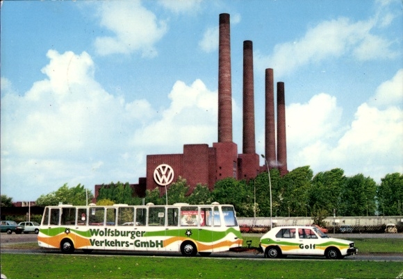 Postcard Wolfsburg in Lower Saxony, Wolfsburg Castle, Wolfsburger Verkehrs-GmbH, Golf