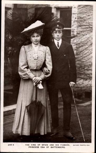 Ak König Alfons XIII. von Spanien, Victoria Eugénie von Battenberg, Königin von Spanien, Portrait