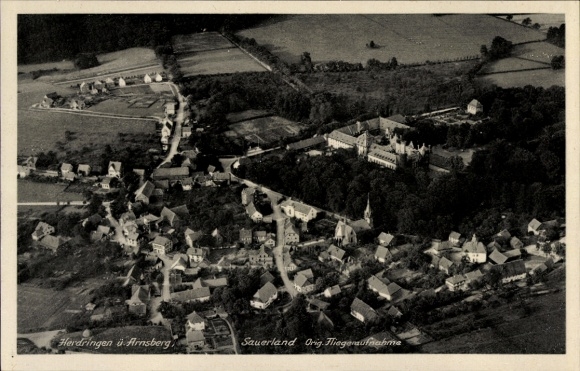 Ak Herdringen Arnsberg im Sauerland, Fliegeraufnahme