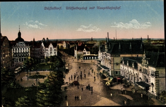 Postcard Düsseldorf am Rhein, Wilhelmplatz with the main train station, panorama