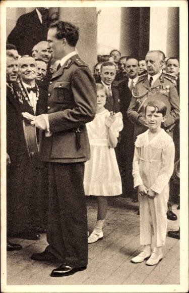 Postcard Laeken Bruxelles Brussels, King Leopold III of Belgium, reception of workers