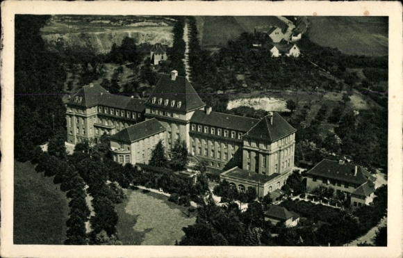 Ak Hohenmölsen im Burgenlandkreis, Fliegeraufnahme, Knappschaftskrankenhaus
