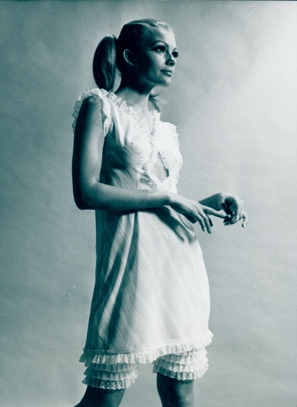 Photo woman in underwear, portrait