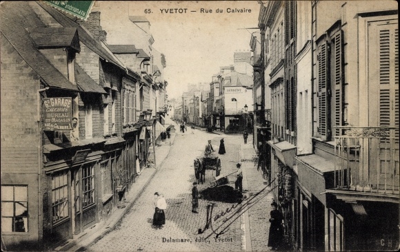 Postcard Yvetot Seine Maritime, Rue du Calvaire