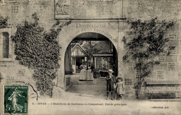 Ak Dives sur Mer Calvados, Hostellerie Guillaume le Conquerant, Entree principale