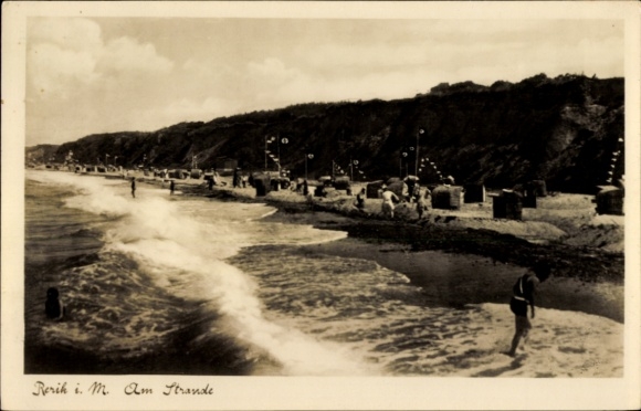 Postcard Ostseebad Rerik, beach, waves, vacationers, beach chairs, cliff, bright weather