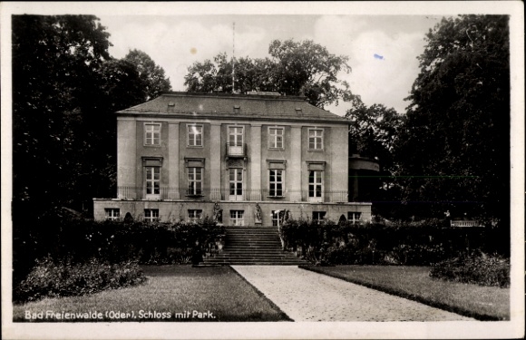 Postcard Bad Freienwalde an der Oder, Castle with Park