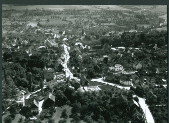 Ak Donzdorf in Württemberg,  ein Luftbild aus dem Jahr 1950.