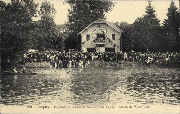 Postcard Lagny Seine et Marne, Nautical Society pavilion, water polo game
