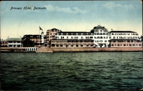 Postcard Bermuda, view from the water of the Princess Hotel