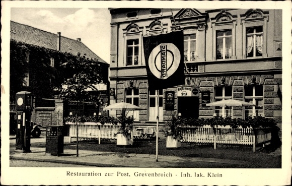 Postcard Grevenbroich in Westphalia, restoration of the post office, flag, Esso petrol pump