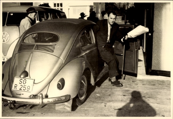 Foto Solingen im Bergischen Land, Tankstelle, Käfer, Volkswagen