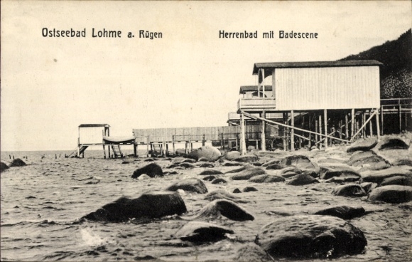 Ak Lohme auf Rügen, Ostseebad Lohme, Herrenbad mit Badescene, Landschaf, Felsen, Wasser
