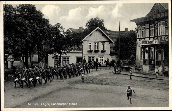 Ak Munster an der Örtze, Munsterlager, Gasthaus Deutsches Haus, Soldaten, Wehrmacht