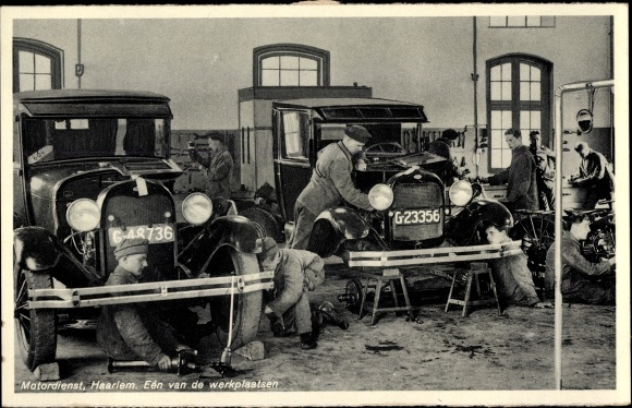 Postcard Haarlem Nordholland Niederlande, Motor Service, one of the workshops, KFZ Mechaniker