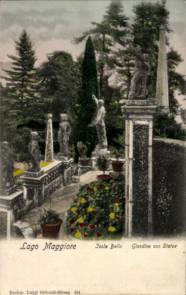 Ak Isola Bella Lago Maggiore Piemonte,  Isola Bella, Garten mit Statuen, bunte Blumen