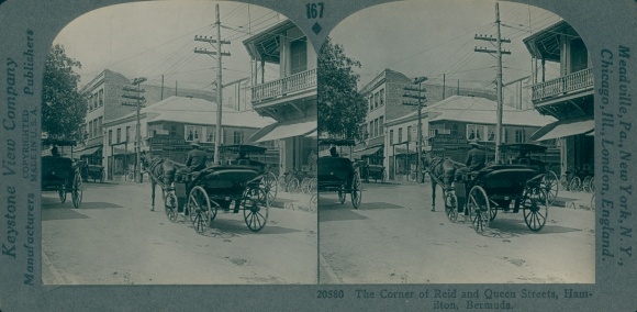 Stereo Postcard Hamilton Bermuda, Corner of Reid and Queen Streets
