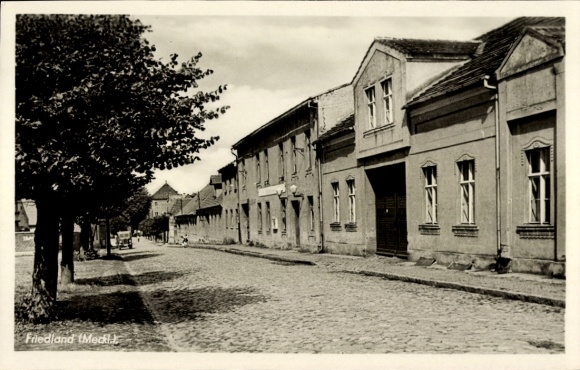 Postcard Friedland in Mecklenburg, street scene
