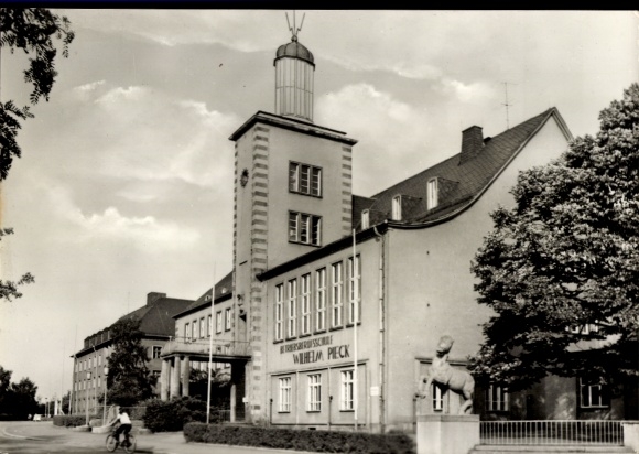 Postcard Glauchau on the Zwickauer Mulde in Saxony, Wilhelm Pieck Vocational School