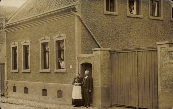 Foto Ak Wolmirsleben im Salzlandkreis, Wohnhaus, Anwohner, Familie Asche
