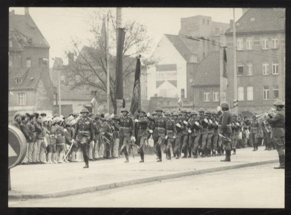 Photography DDR NVA soldiers during a military parade
