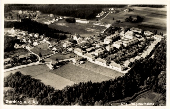Ak Garching an der Alz Oberbayern, Fliegeraufnahme