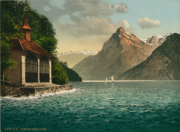 Photo Sisikon am Vierwaldstättersee Canton Uri, Tellsplatte, Tellskapelle, Photochrom Zürich