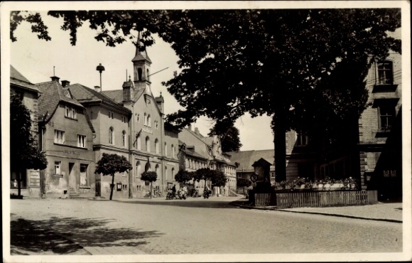 Ak Gefell im Vogtland Thüringen, Blick auf den Markt, Rathaus, Motorräder, Geschäft Willi Rote